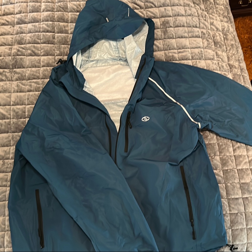 Blue Lightweight Hooded Raincoat
A35